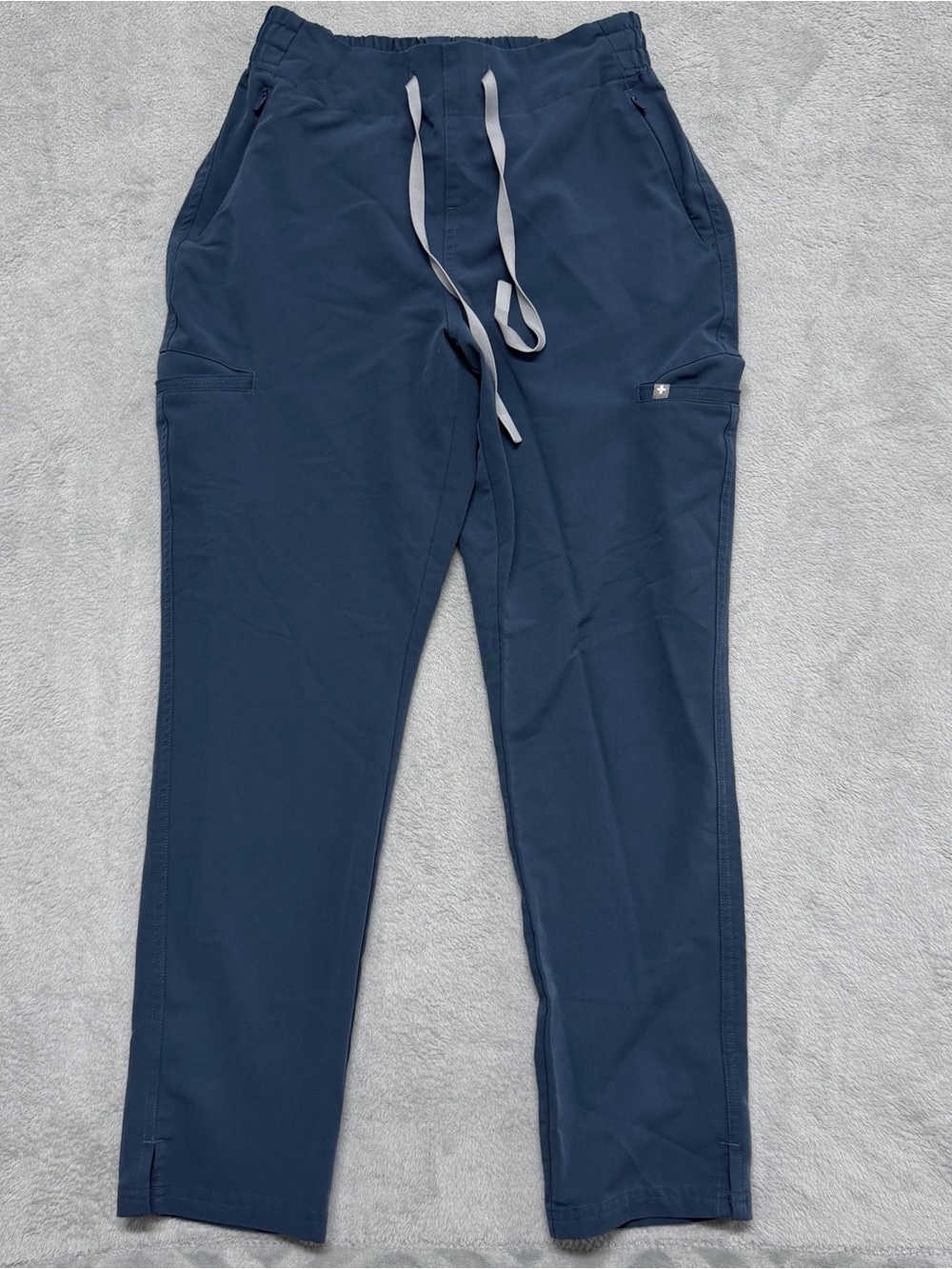 FIGS Slim Catarina Scrub Pants Womens S Petite Navy Blue Cargo Technical